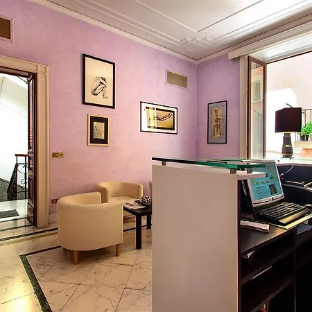 Konukevi Palazzo Starace 4*
