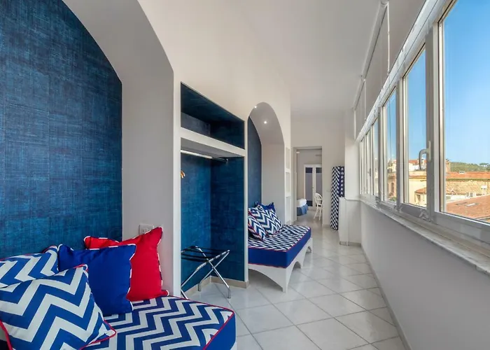 Palazzo Starace Гостьовий будинок 4*