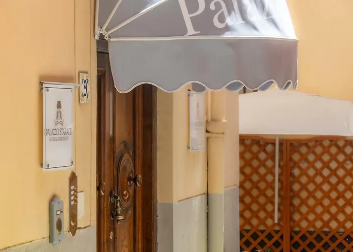 Palazzo Starace Maison d'hôtes 4*