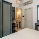 Palazzo Starace Pensión 4*