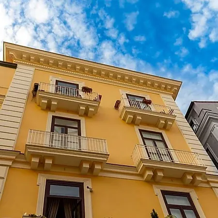 Palazzo Starace ゲストハウス 4*