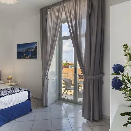 ゲストハウス Palazzo Starace