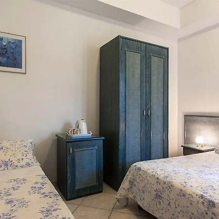 Guest house Palazzo Starace 4*