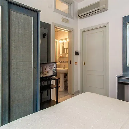 Palazzo Starace Guest house 4*