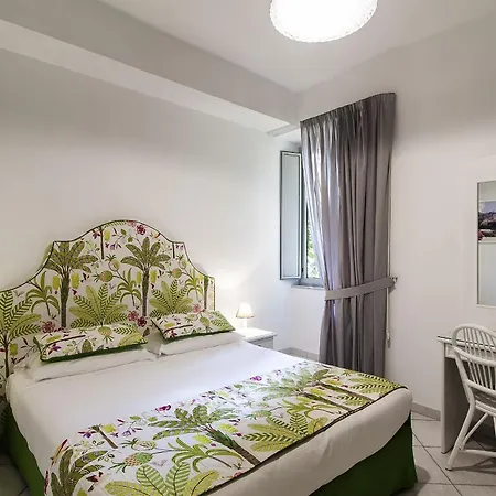 Palazzo Starace 招待所