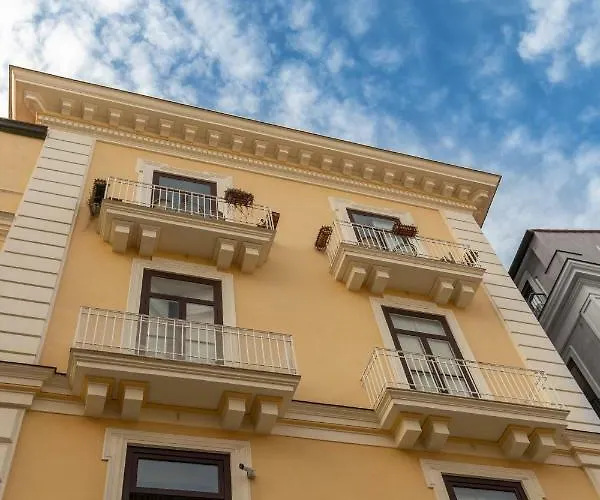 Palazzo Starace 招待所