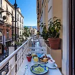 Konukevi Palazzo Starace Sorrento